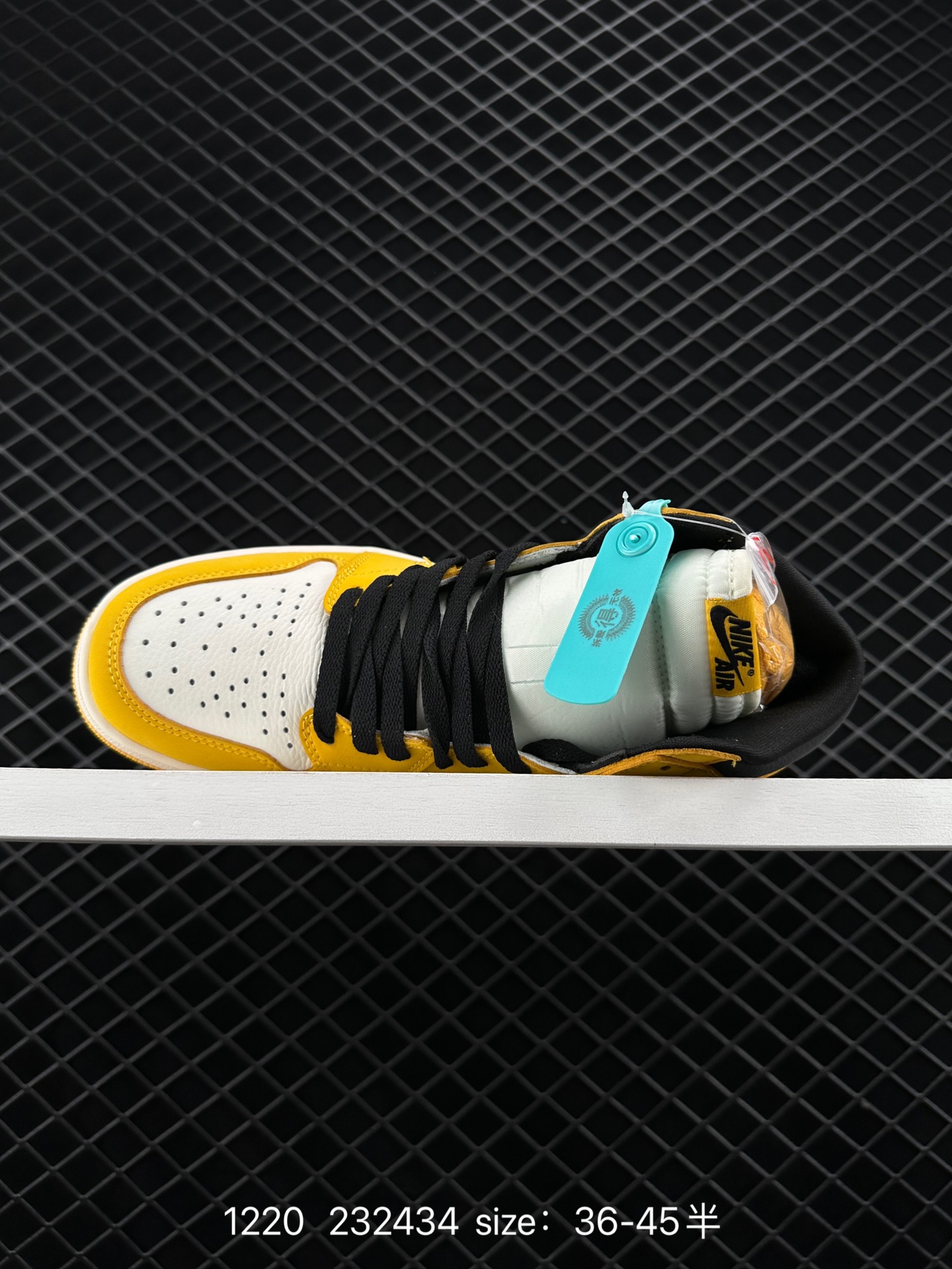 Nike Air Jordan 1 Retro High OG”Black/White“